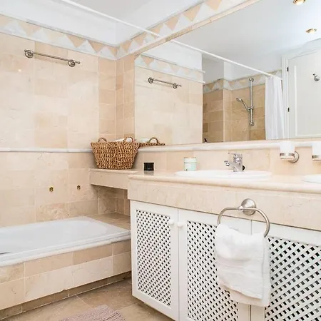 Apartment Great View In Elviria *